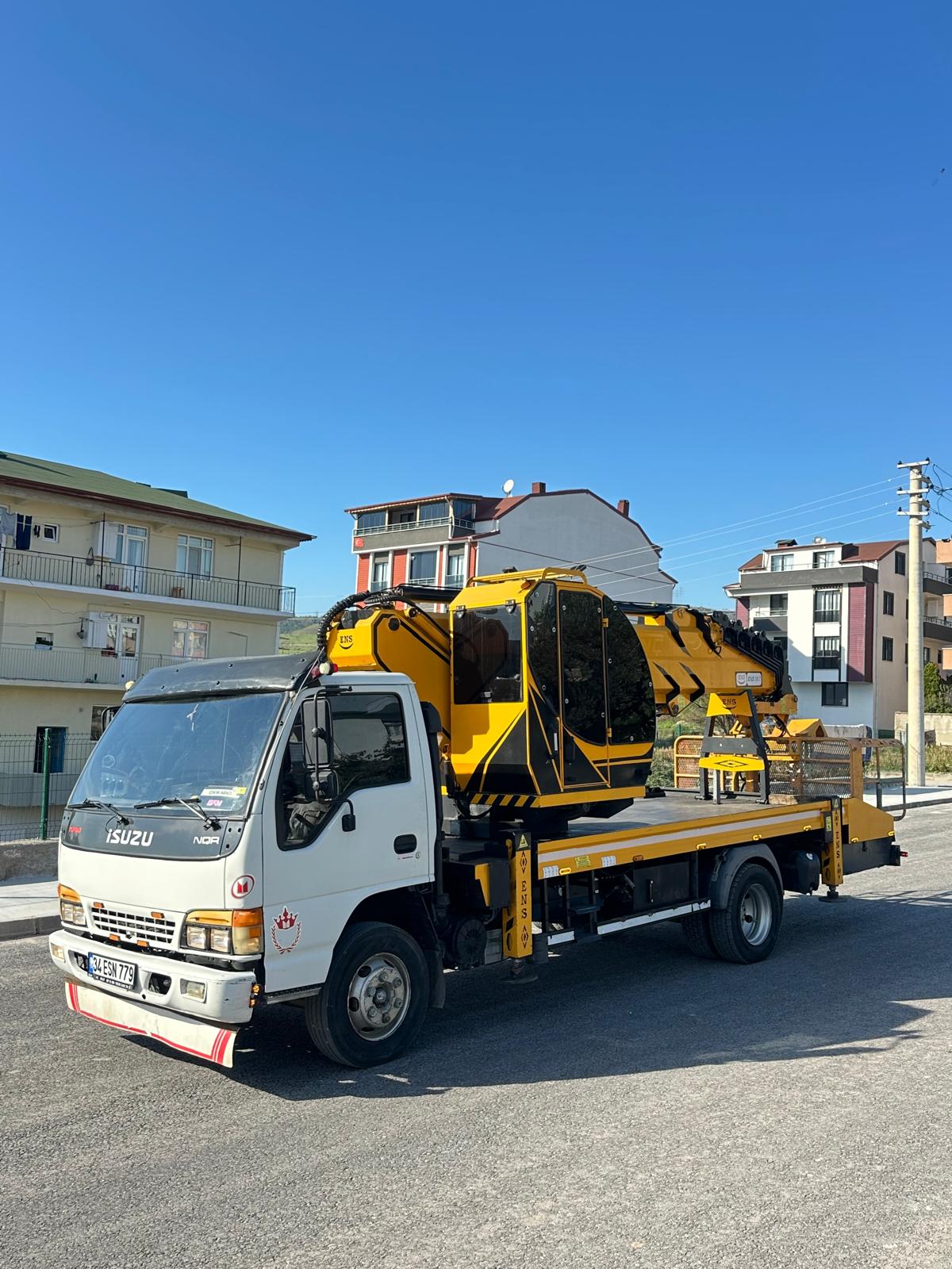 30 Metre Sepetli Platform