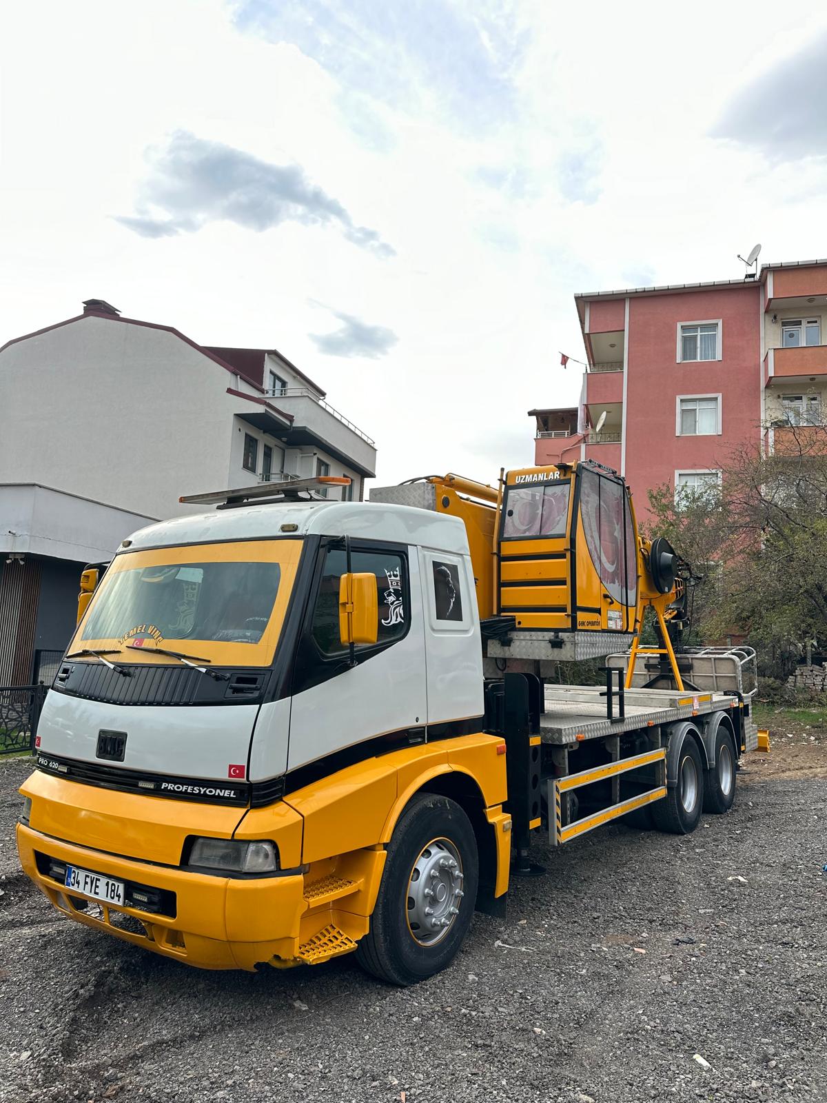 37 Metre Sepetli Platform